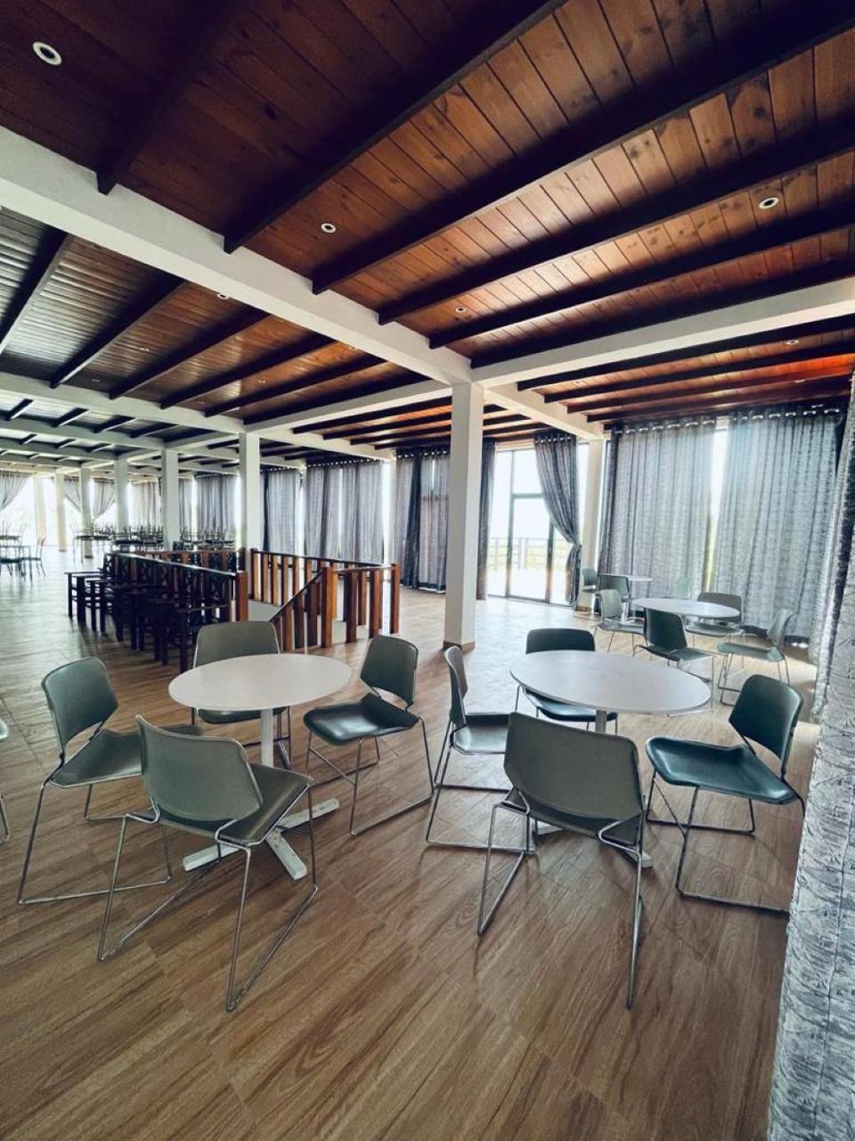 Nn Beach Resort & Spa 尼拉瓦利 外观 照片