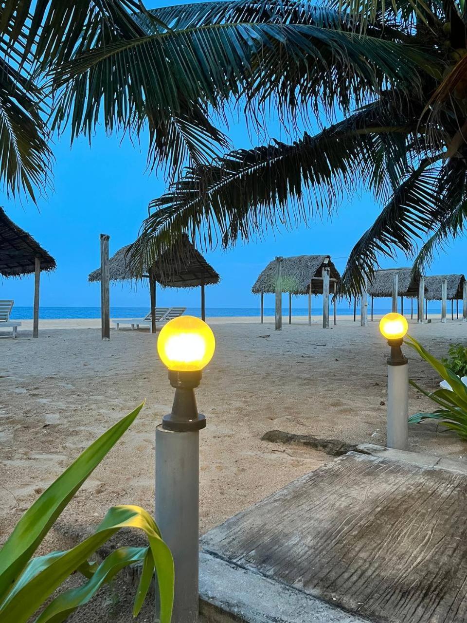 Nn Beach Resort & Spa 尼拉瓦利 外观 照片