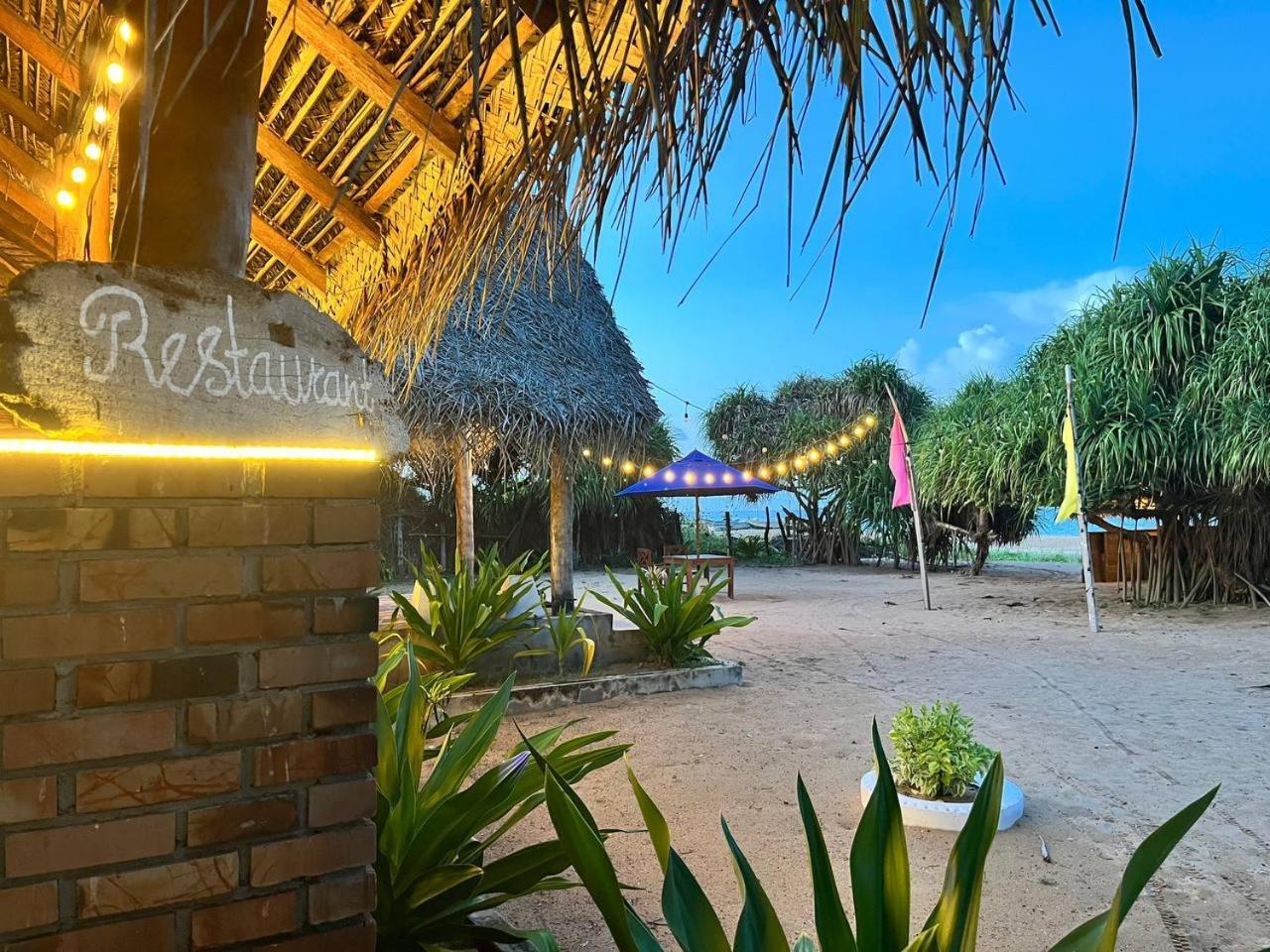 Nn Beach Resort & Spa 尼拉瓦利 外观 照片