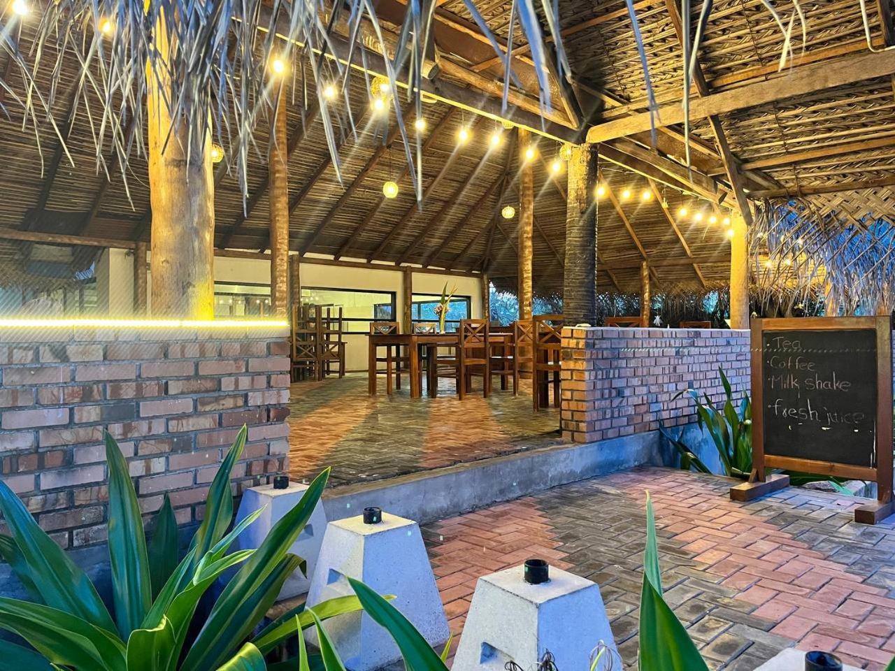 Nn Beach Resort & Spa 尼拉瓦利 外观 照片